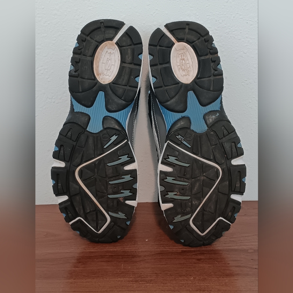 Skechers Black and Gray Chunky Athletic Shoes - Picture 11 of 11